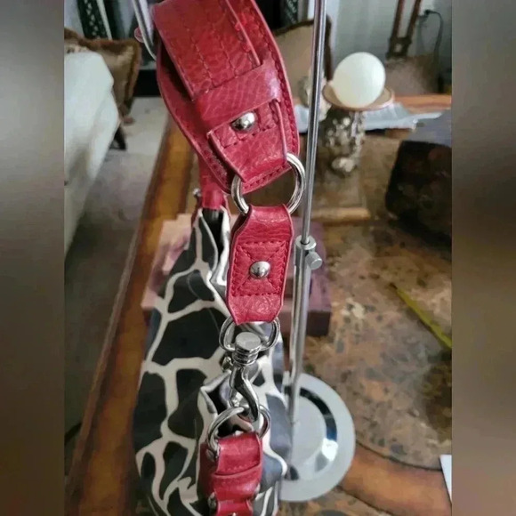 DOONEY & BOURKE GIRAFFE PRINT LEATHER - Picture 6 of 11